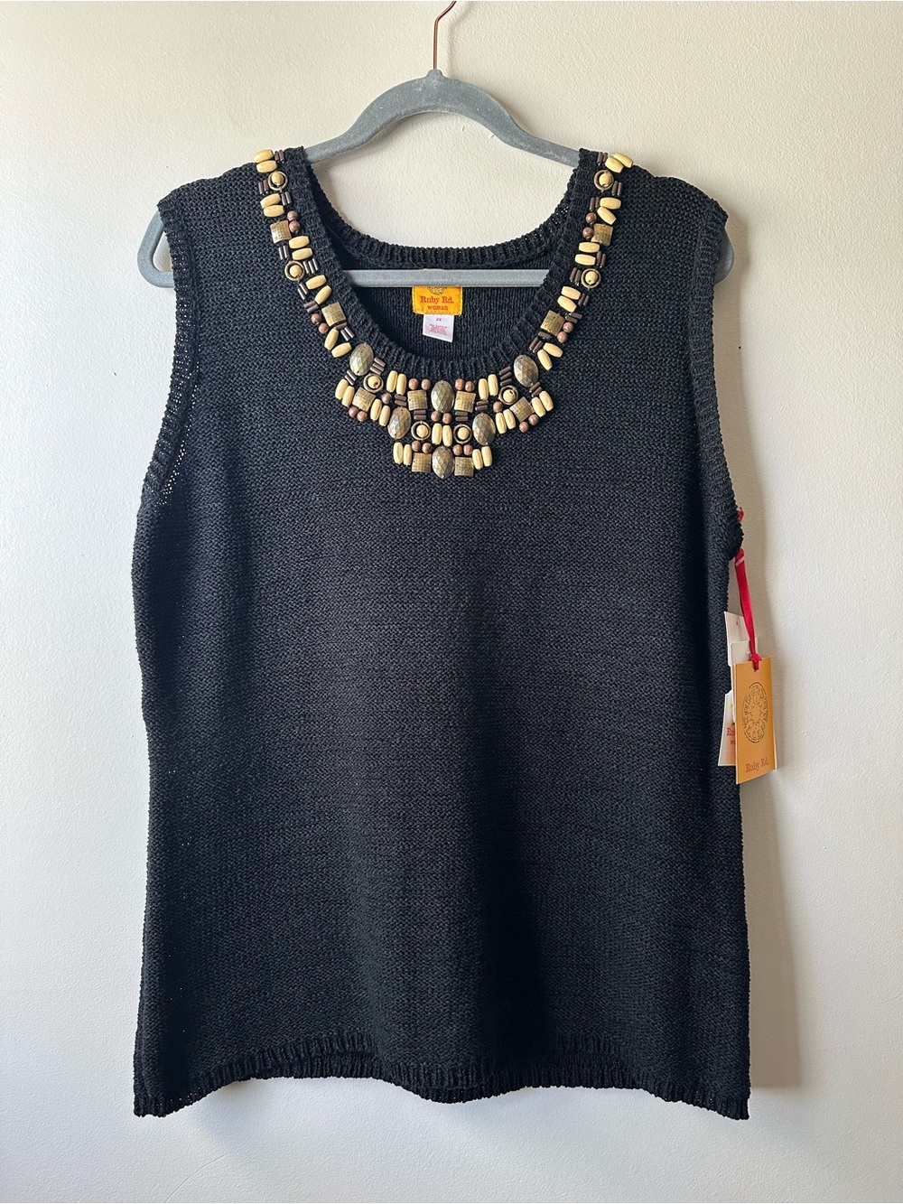 Ruby Rd. Black Sleeveless Knit Top Tribal Wood Beaded Neckline Size 2X NWT Boho
